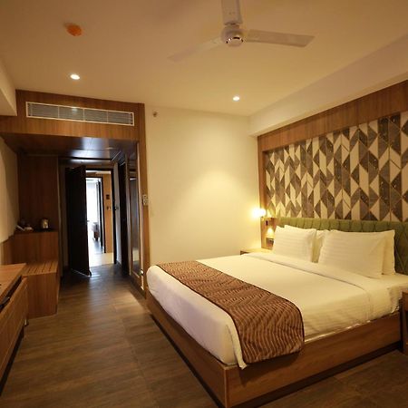 Hotel Mandarin Sky Kannur Exteriér fotografie
