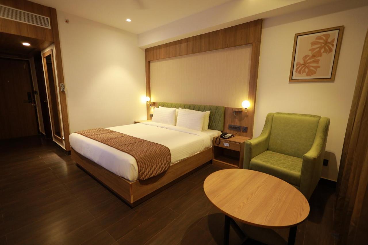 Hotel Mandarin Sky Kannur Exteriér fotografie