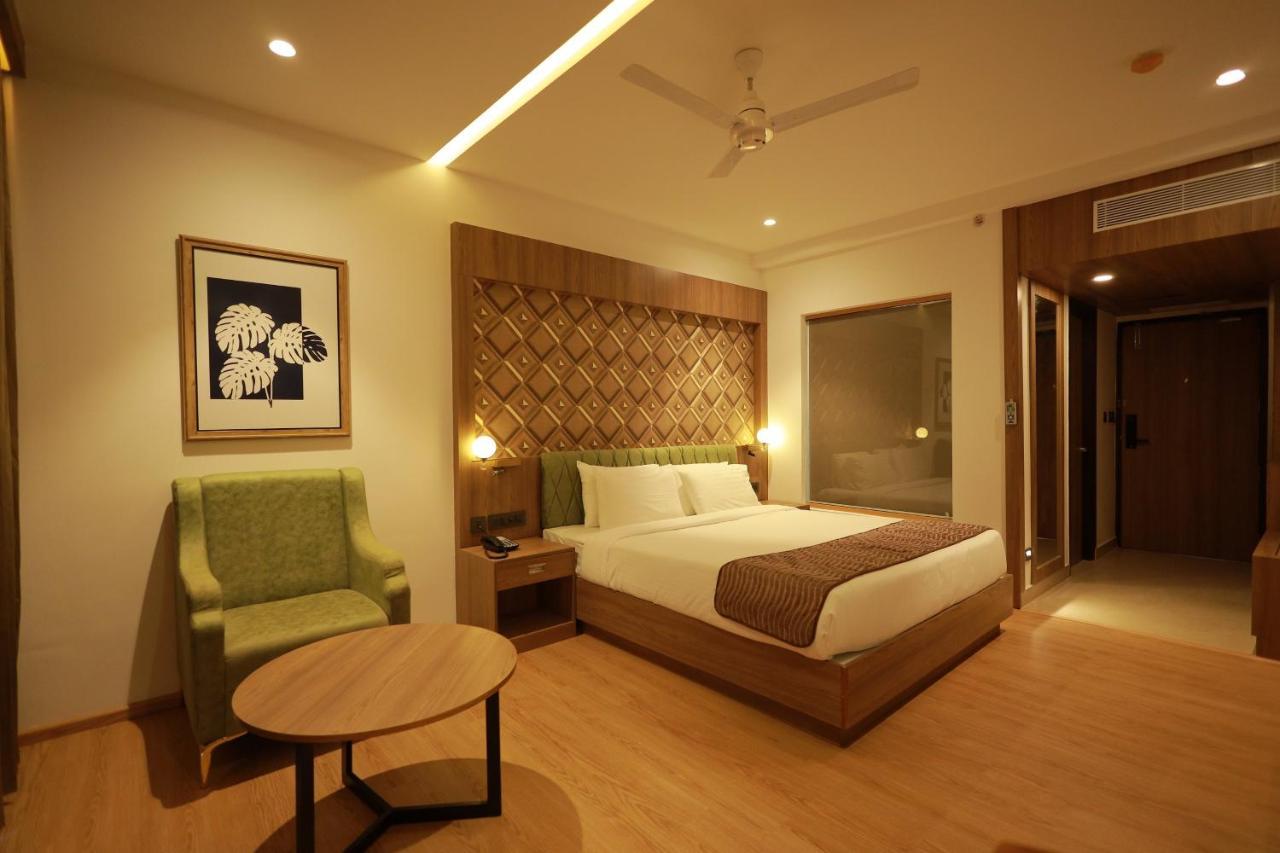 Hotel Mandarin Sky Kannur Exteriér fotografie
