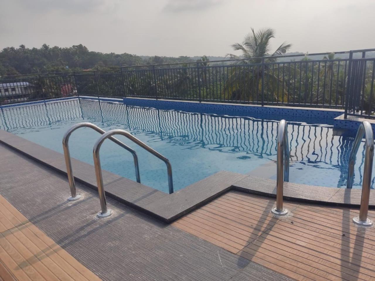 Hotel Mandarin Sky Kannur Exteriér fotografie
