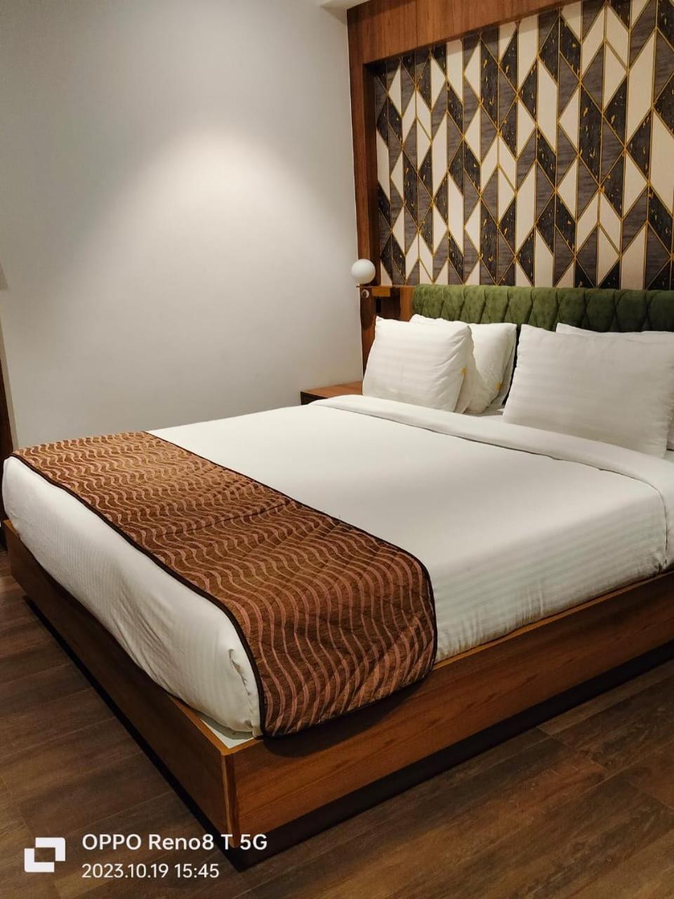 Hotel Mandarin Sky Kannur Exteriér fotografie
